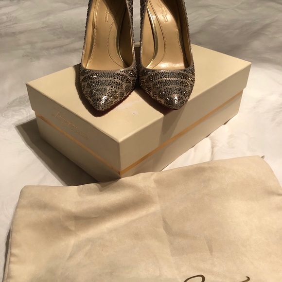 IMAGINE VINCE CAMUTO Heels!! - Picture 3 of 9